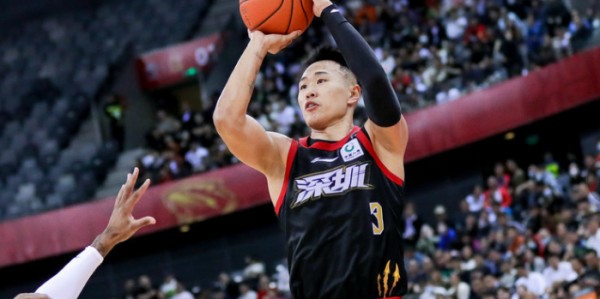 OB电竞app下载-深圳大胜1-0浙江：贺希宁32+5总分升队史第二 史密斯27+9
